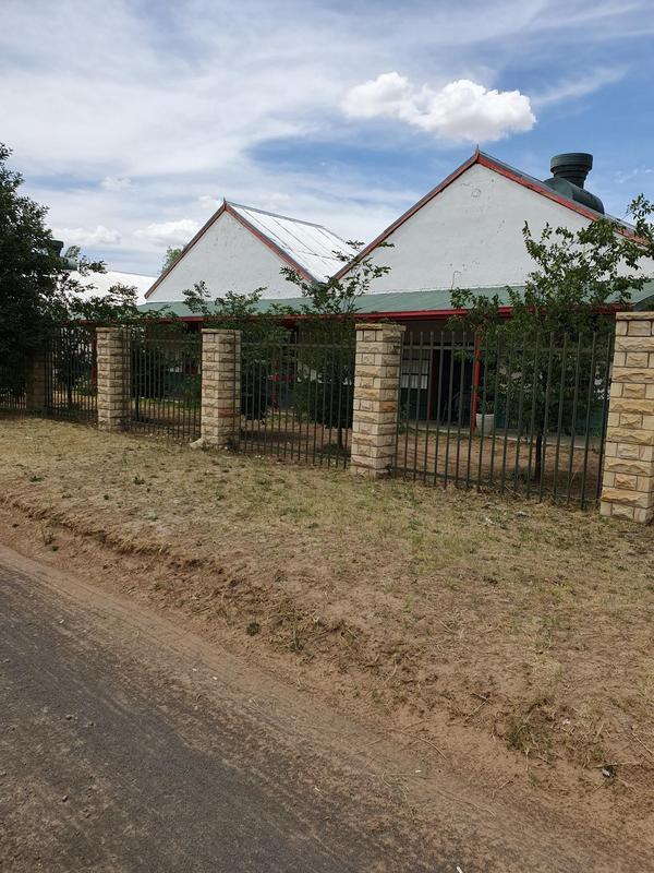 2 Bedroom Property for Sale in Ladybrand Free State